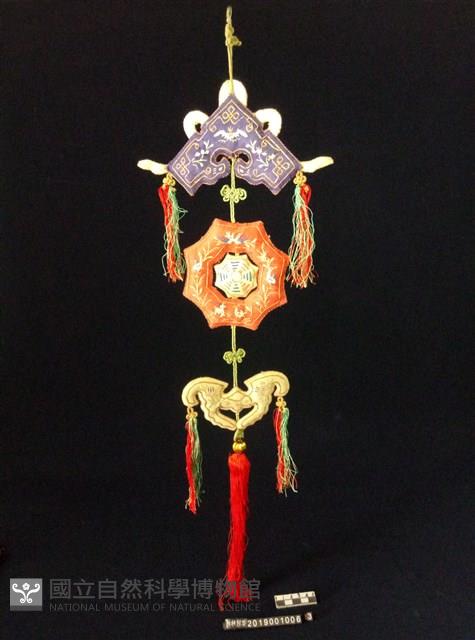 彩綴藏品圖，第1張