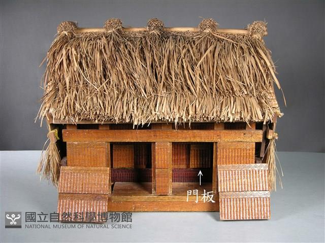 主屋模型(門板)藏品圖，第1張