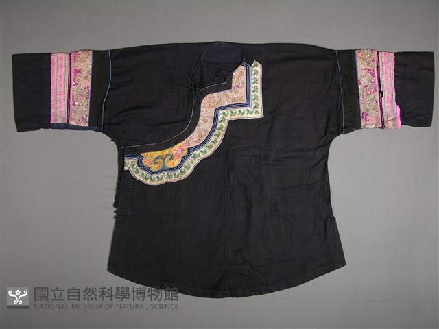 上衣藏品圖，第1張