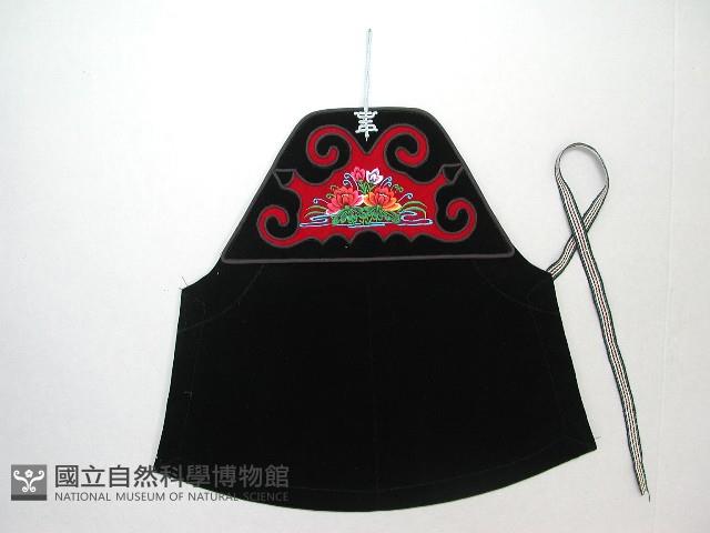 女子三等盛裝(胸兜)藏品圖，第1張