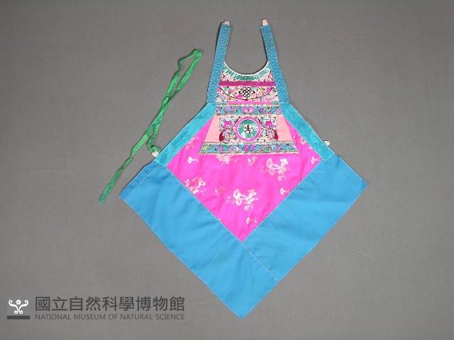 胸兜藏品圖，第1張