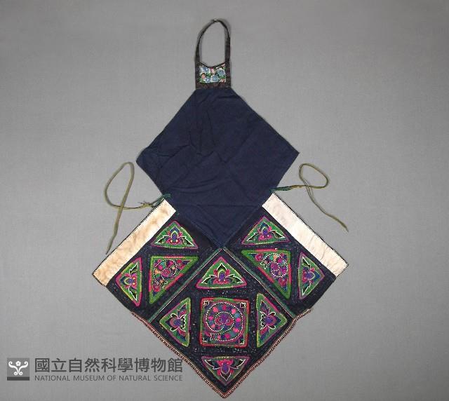 胸兜藏品圖，第1張