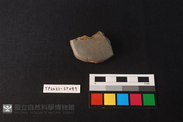 磨製石斧殘件藏品圖，第1張