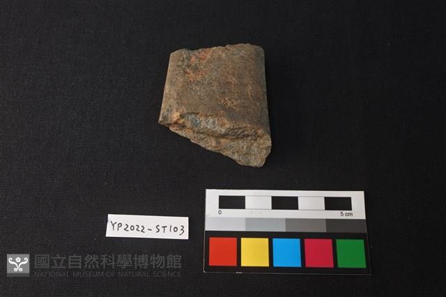 磨製石斧殘件藏品圖，第1張