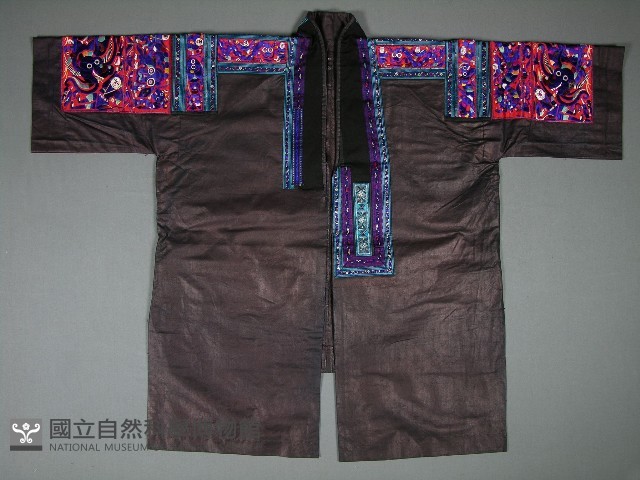 上衣藏品圖，第1張