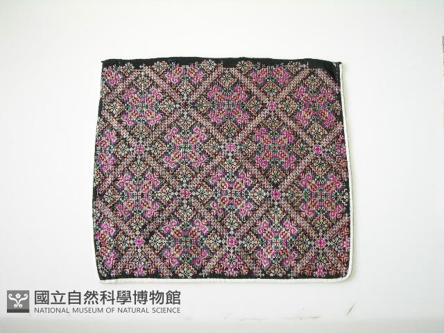 揹兒帶繡片藏品圖，第1張