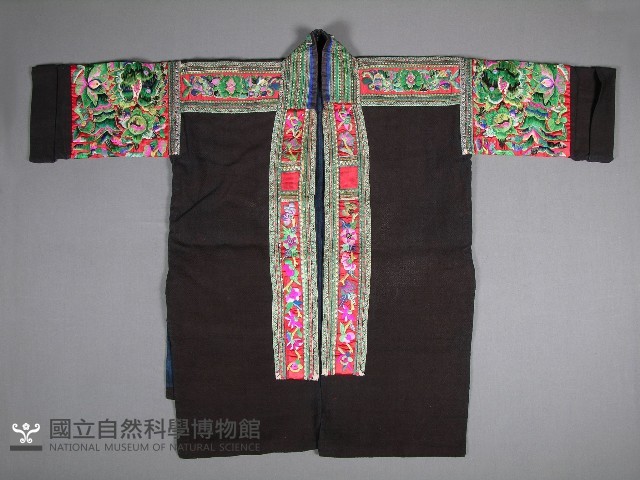 上衣藏品圖，第1張