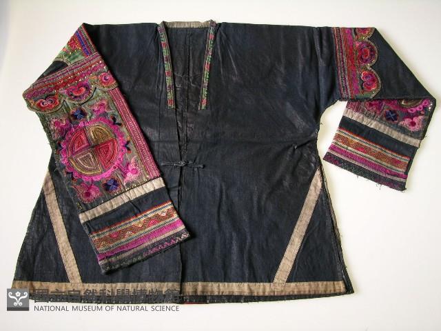 上衣藏品圖，第1張