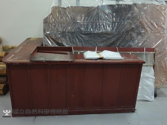 櫃架藏品圖，第1張