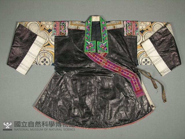 上衣藏品圖，第1張