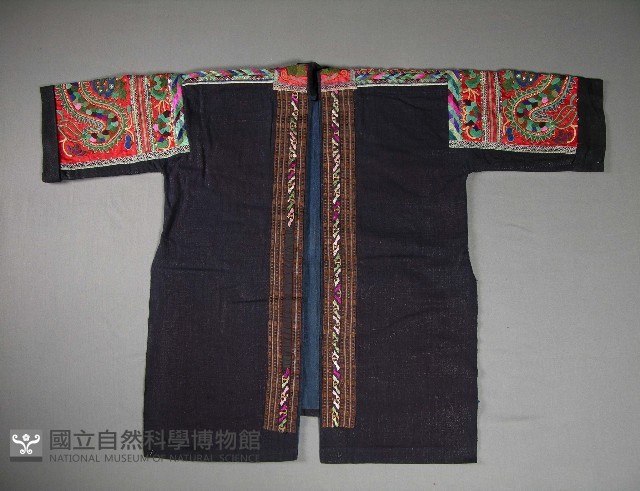 上衣藏品圖，第1張