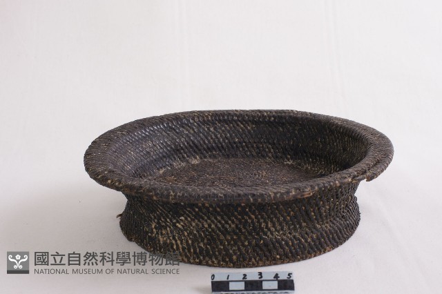 藤編飯盤藏品圖，第1張