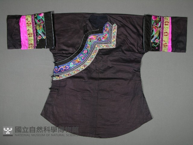 上衣藏品圖，第1張