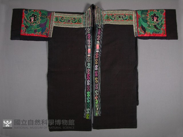 上衣藏品圖，第1張