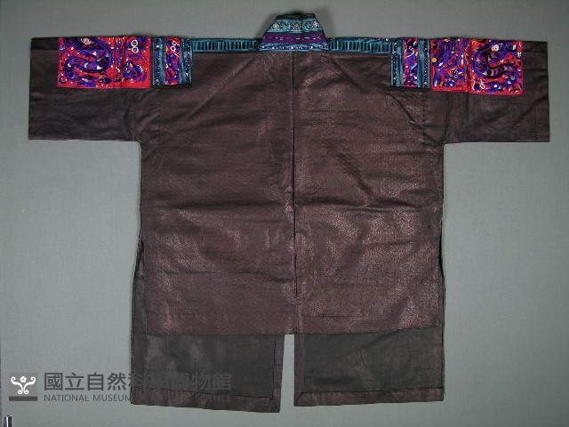 上衣藏品圖，第2張