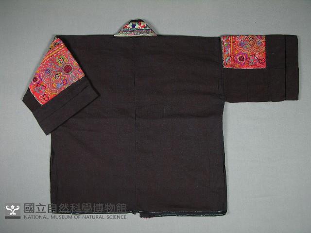 上衣藏品圖，第2張