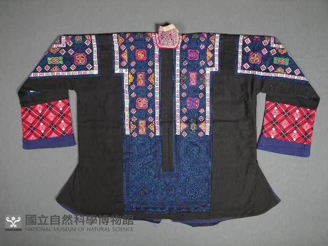 上衣藏品圖，第2張