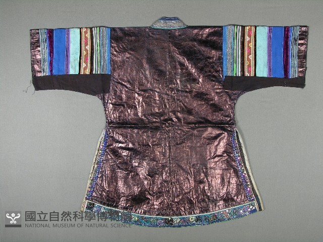 上衣藏品圖，第2張