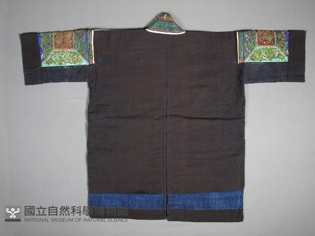 上衣藏品圖，第2張