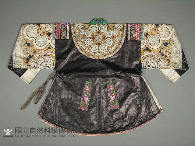 上衣藏品圖，第2張