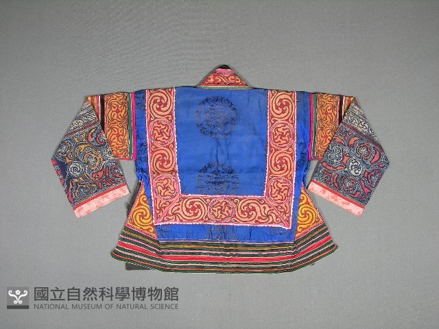 上衣藏品圖，第2張