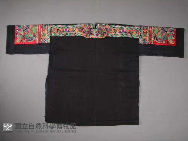 上衣藏品圖，第2張