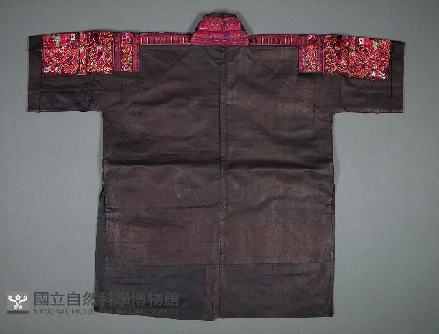 上衣藏品圖，第2張