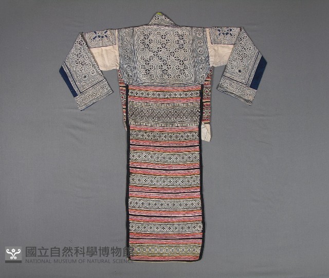 上衣藏品圖，第2張
