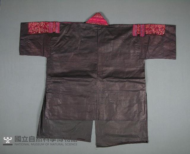 上衣藏品圖，第2張