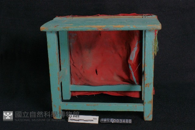 桌藏品圖，第2張