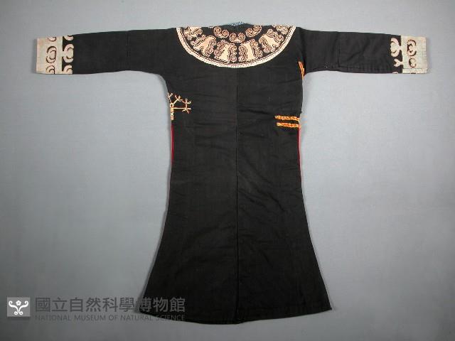 刺繡女長衣藏品圖，第1張