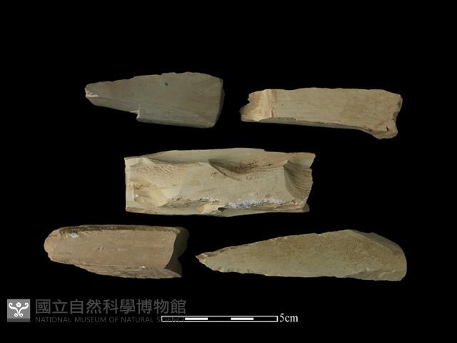 帶加工痕石材藏品圖，第1張
