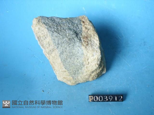 換質安山岩藏品圖，第3張