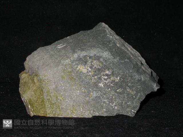 綠簾石岩藏品圖，第2張