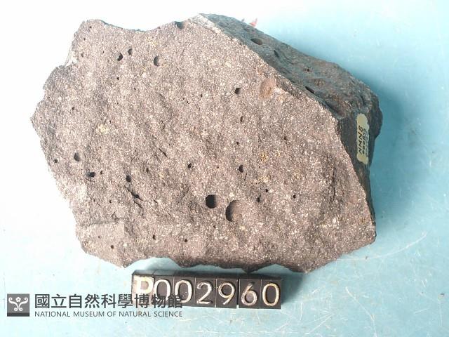 玄武岩藏品圖，第2張
