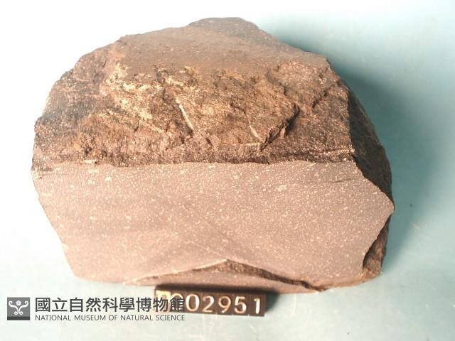玄武岩藏品圖，第2張