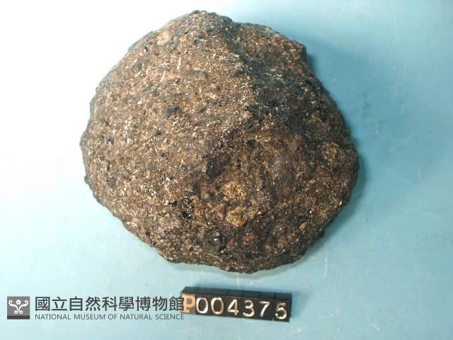 玻璃質玄武岩藏品圖，第2張