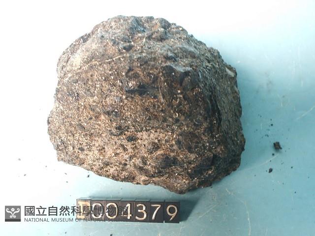 玻璃質玄武岩藏品圖，第2張
