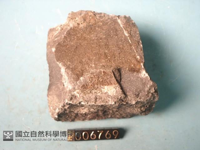 輝石安山岩藏品圖，第2張