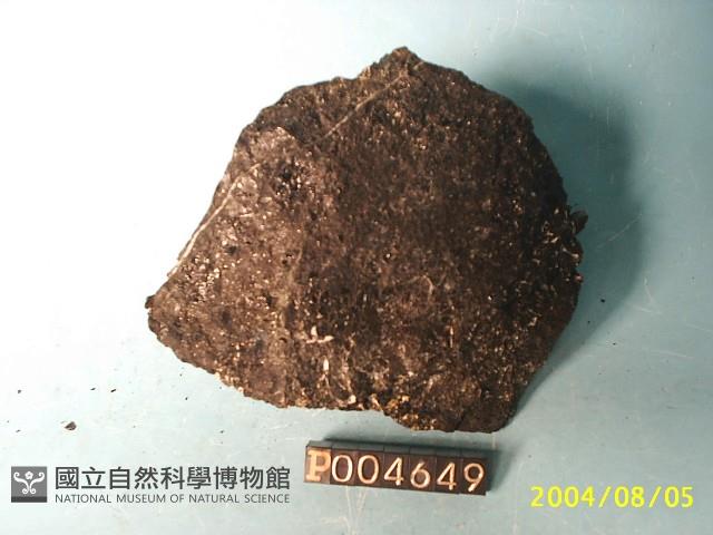 玻璃質玄武岩藏品圖，第2張