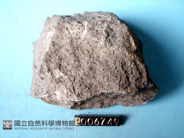 角閃石安山岩藏品圖，第2張