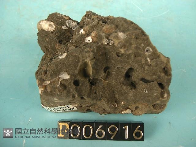 玄武岩藏品圖，第2張