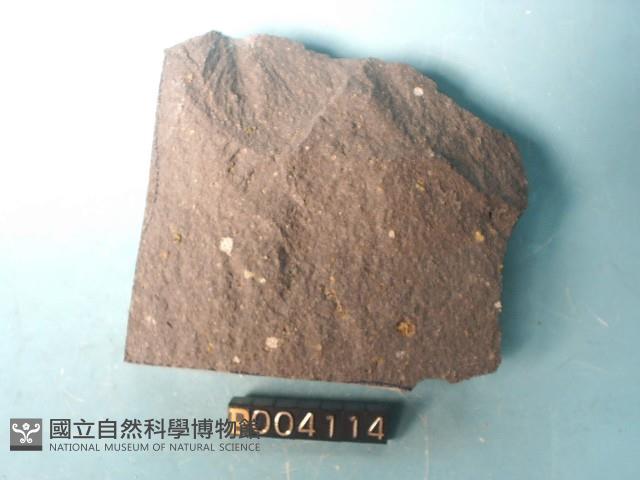 白榴基玄武岩藏品圖，第2張