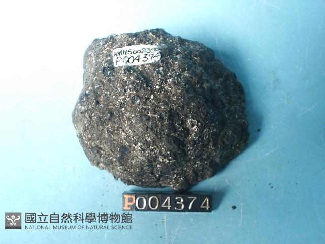 玻璃質玄武岩藏品圖，第2張