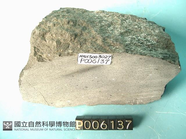 玄武岩藏品圖，第2張