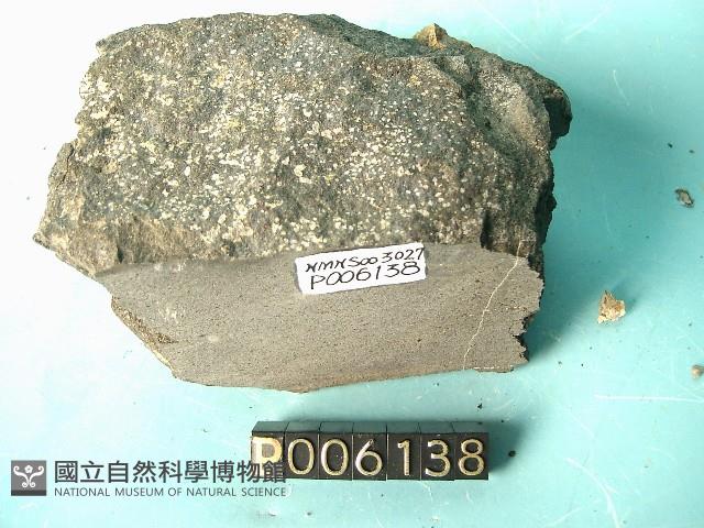 玄武岩藏品圖，第2張