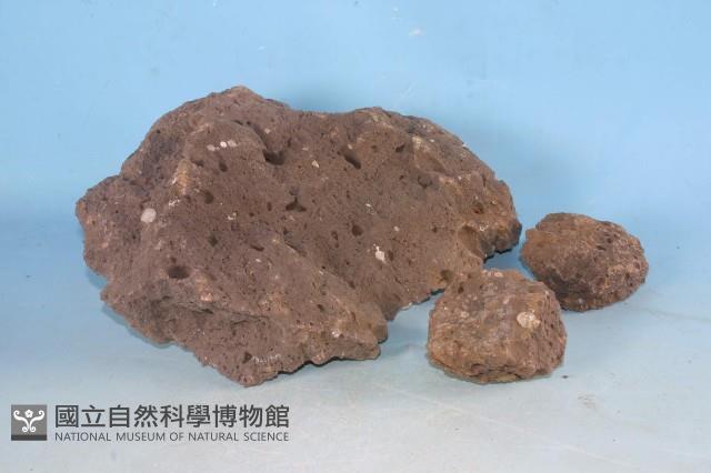 玄武岩藏品圖，第2張