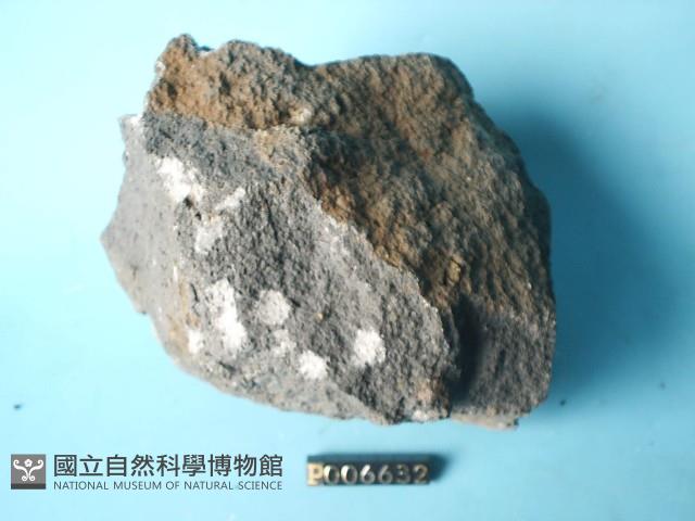 白榴基玄武岩藏品圖，第2張