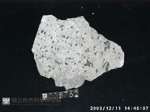 石英安山岩藏品圖，第2張
