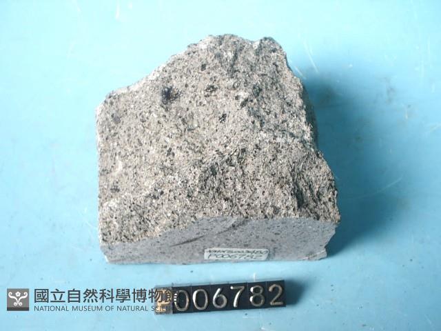 角閃石安山岩藏品圖，第3張